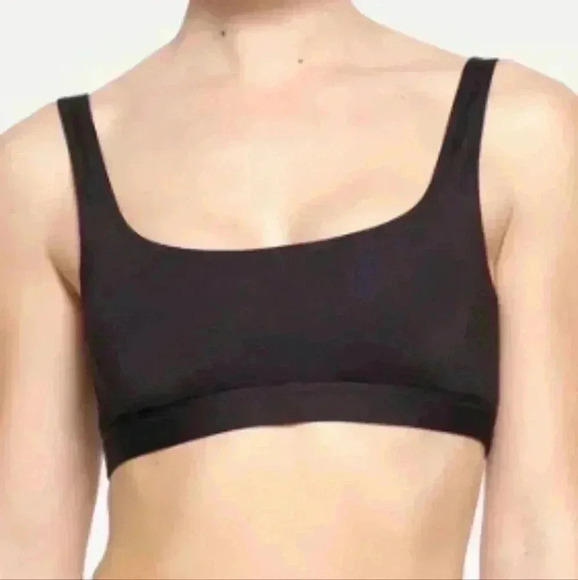 Skims Recycled Swim Tank Bikini Top - Picture 2 of 8